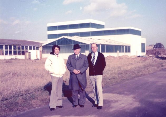 Holger, Rudolf and Axel-Uwe Klaus in front of the completed production halls