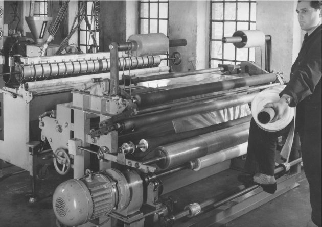 Konfektionsmaschine um 1970